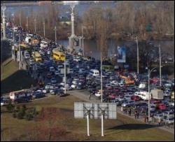 In the capital once again come Friday night traffic jams.
